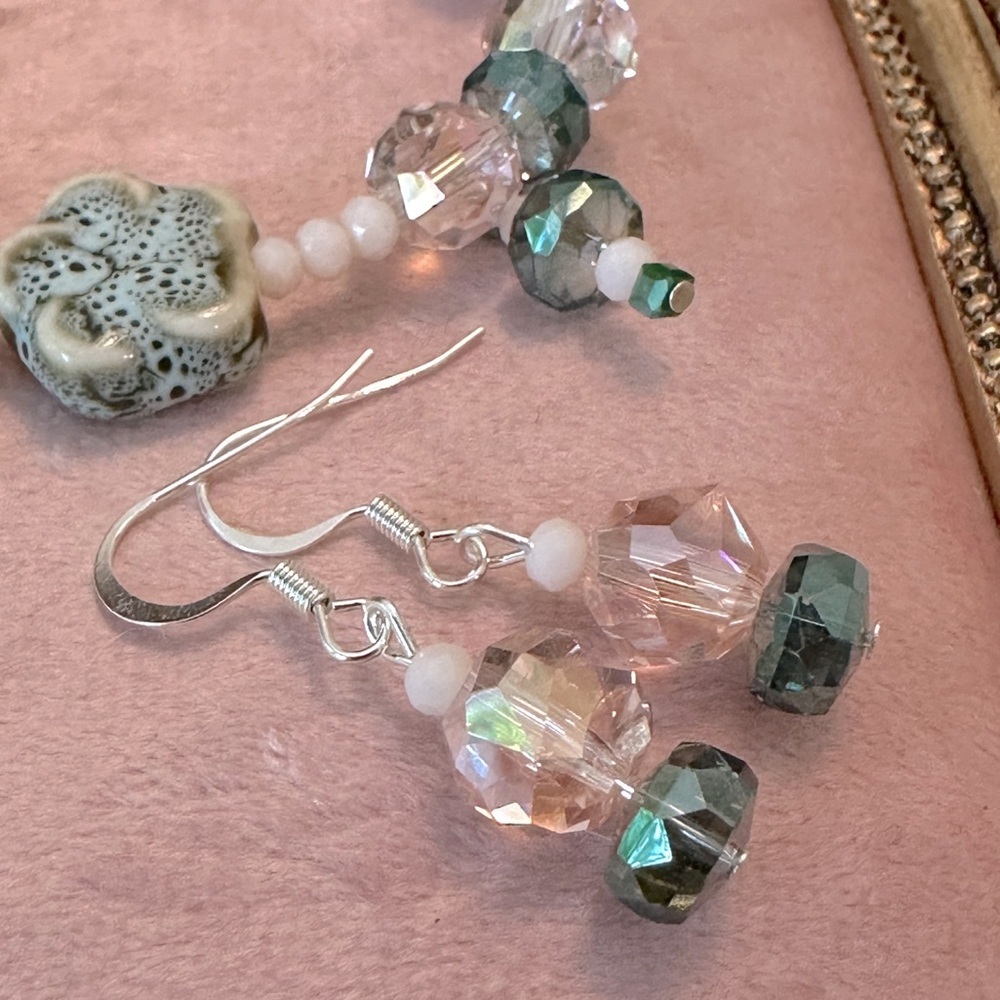 Handmade Pink & Green Ceramic Turtle Flowers Memory Wire Bracelet & Earrings Set - Picture 7 of 9